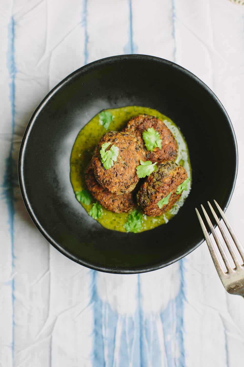 Sprouted lentil bites with coriander lime sauce (vegan + gluten-free ...